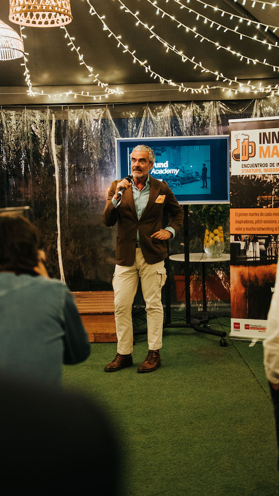 New break light for Porsche. Full single line from left to right below the rear window